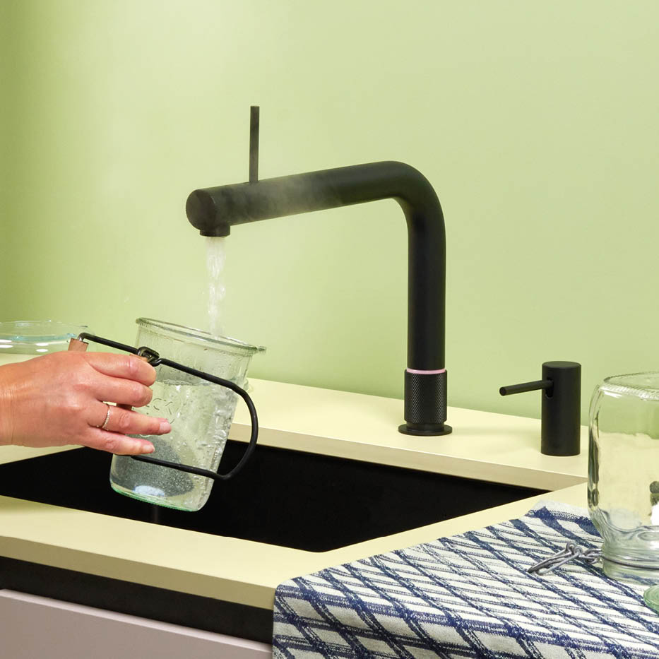 Quooker Frond black