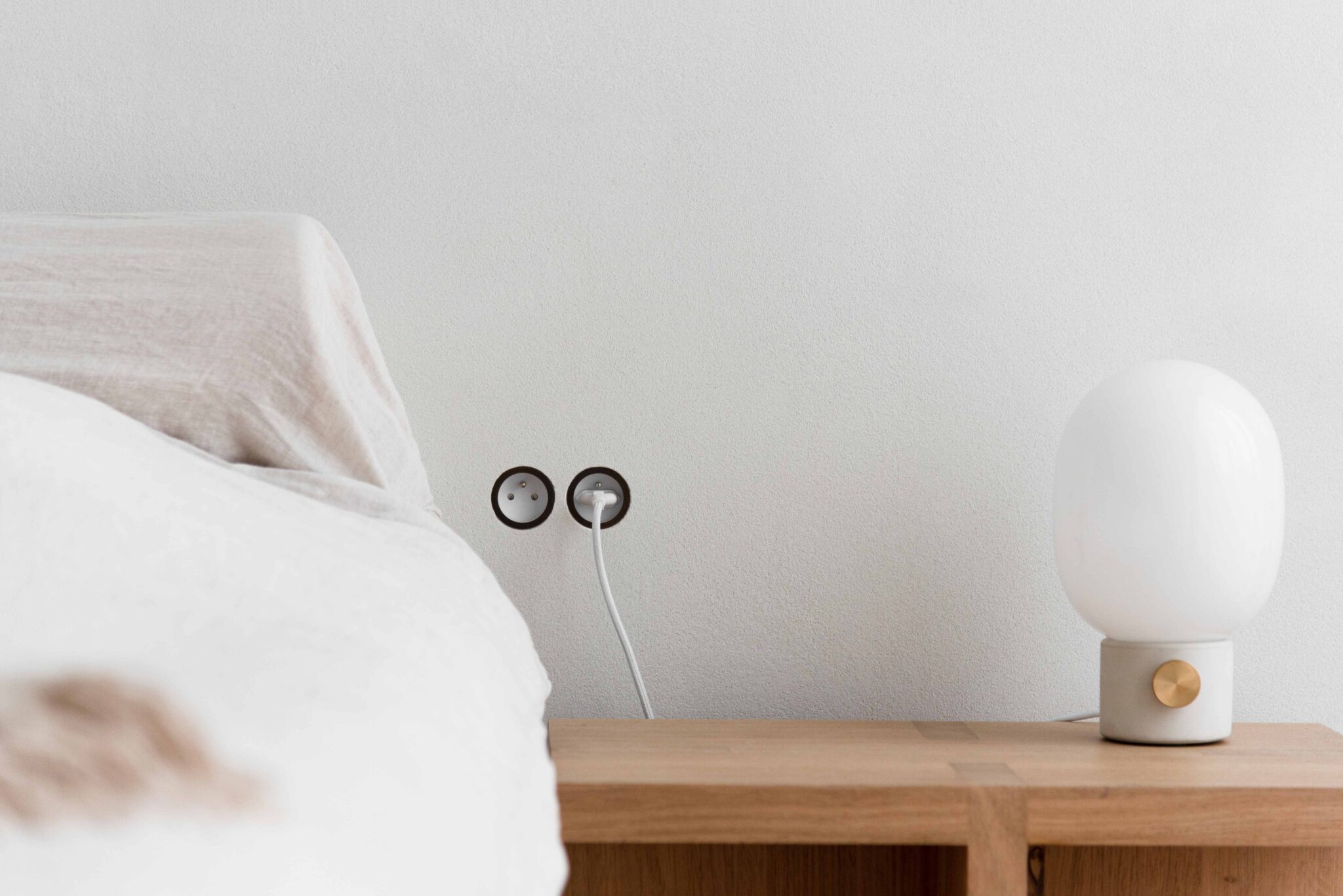 Rond stopcontact slaapkamer