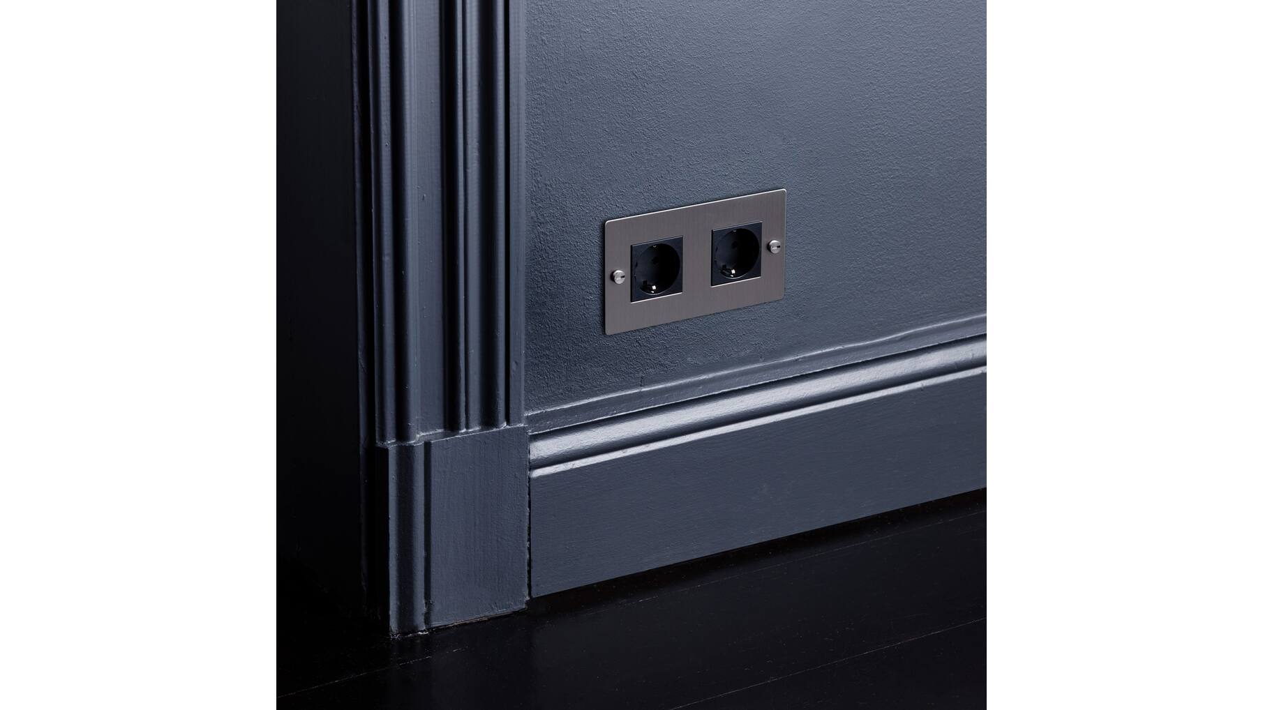 EU 2G Socket/Schuko Type F/Black