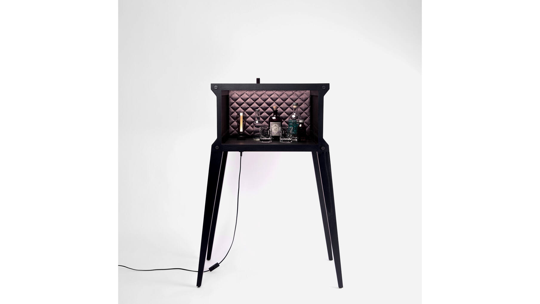 The Popstar Bar/Black Oak/Black Marble/Grey Berry Silk