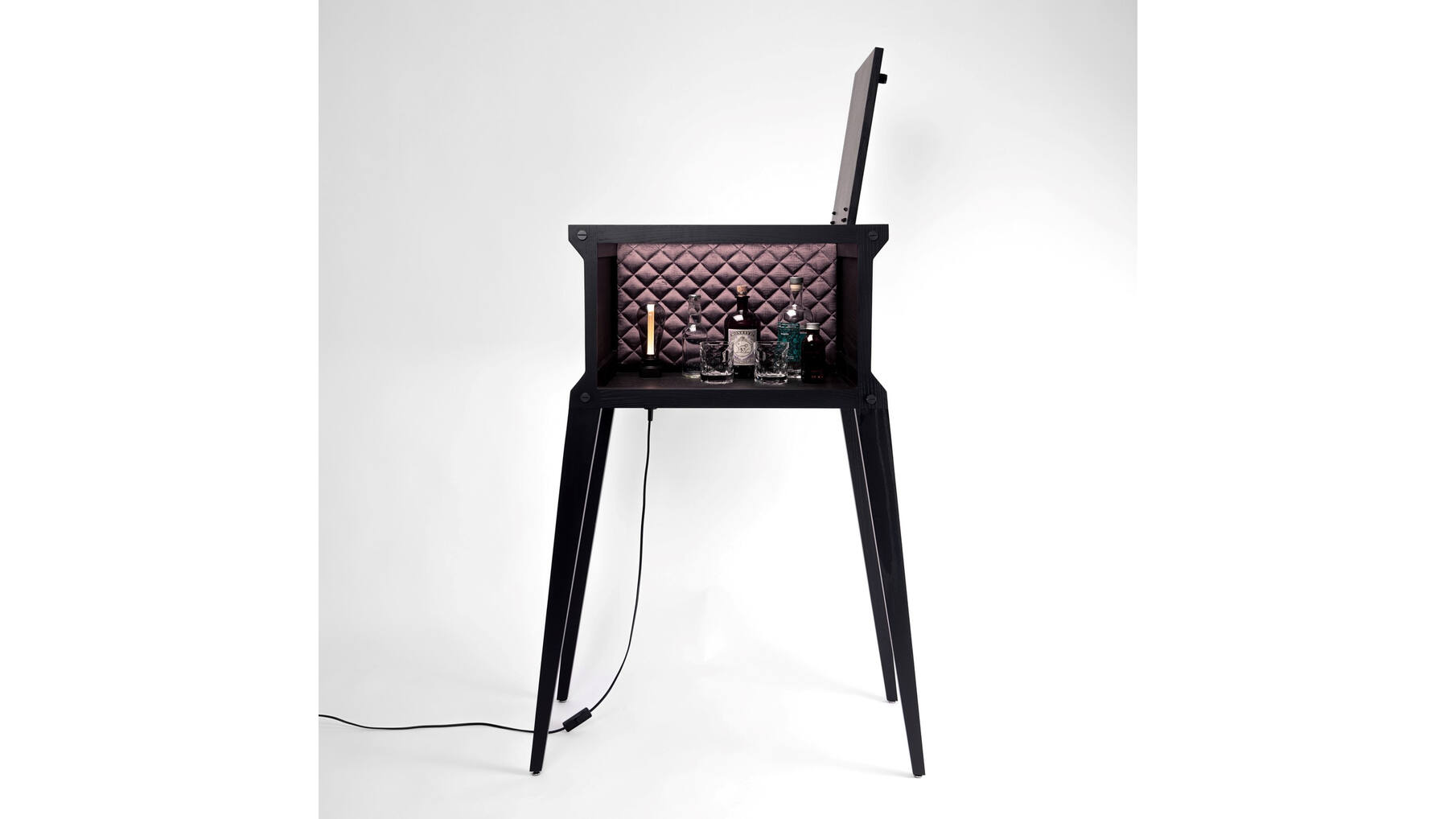 The Popstar Bar/Black Oak/Black Marble/Grey Berry Silk