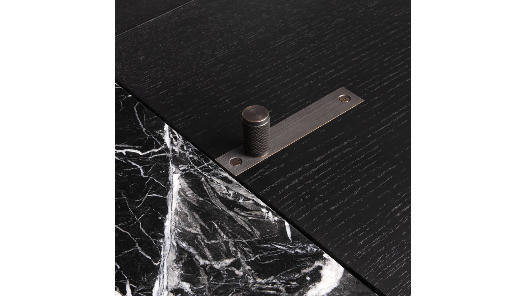 The Popstar Bar/Black Oak/Black Marble/Grey Berry Silk