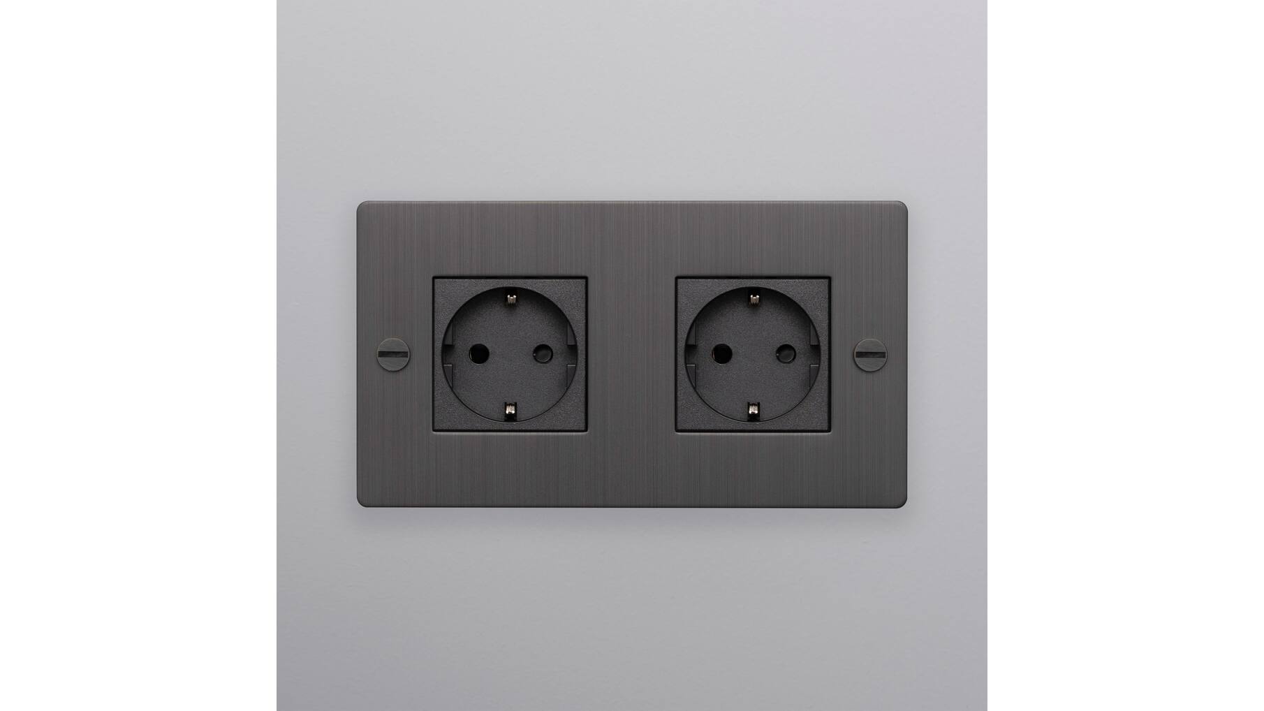 EU 2G Socket/Schuko Type F/Smoked Bronze