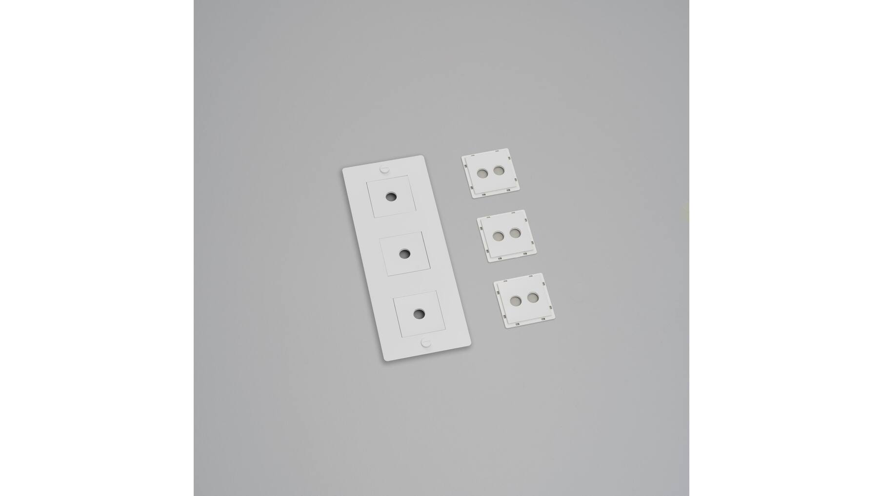 3G Wall Plate/Vertical/White