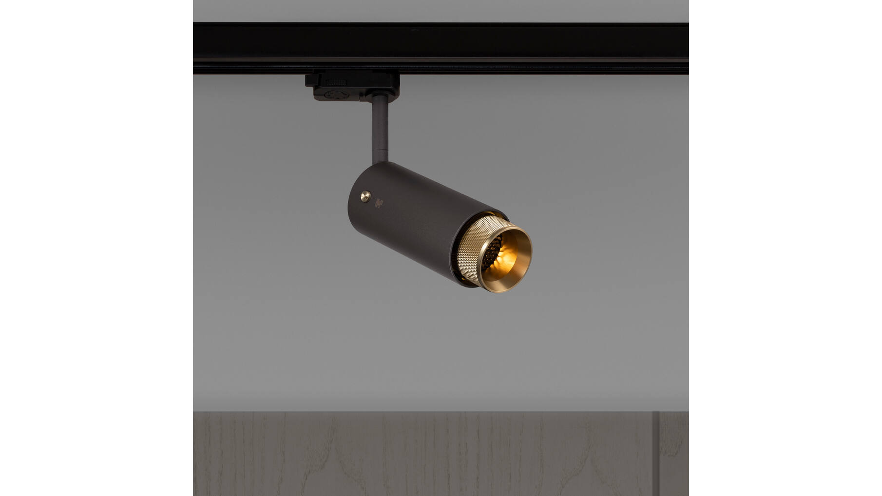 Exhaust Track/Cross/Graphite/Brass
