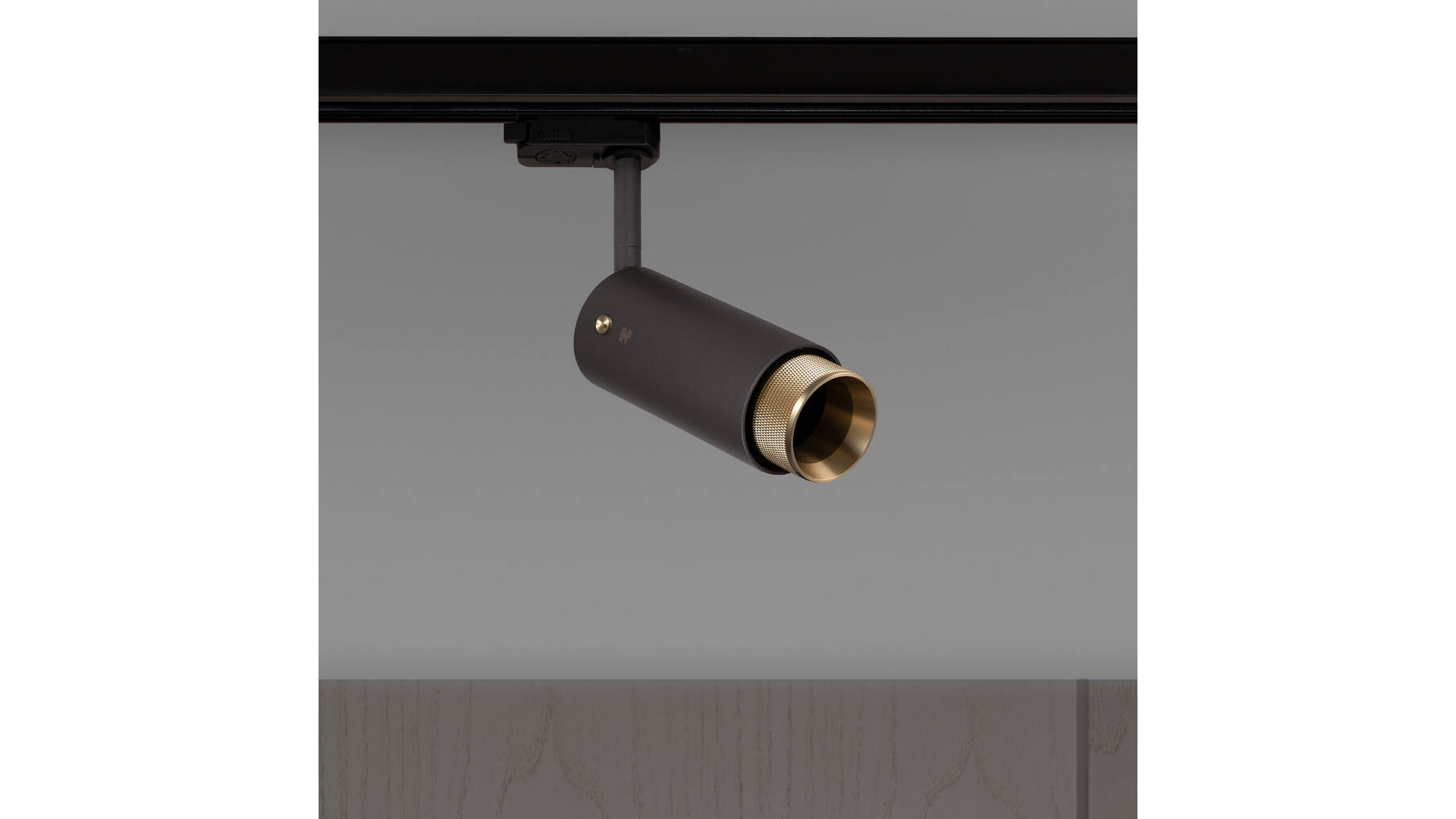 Exhaust Track/Cross/Graphite/Brass