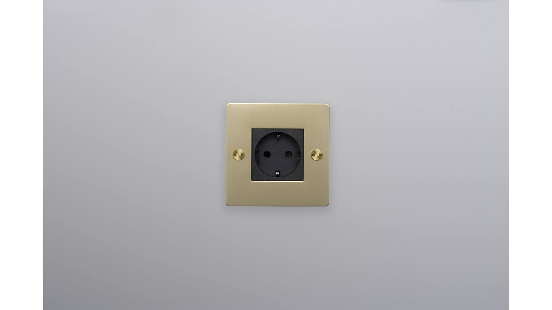 EU 1G Socket/Schuko Type F/w/out B+P Logo/Brass