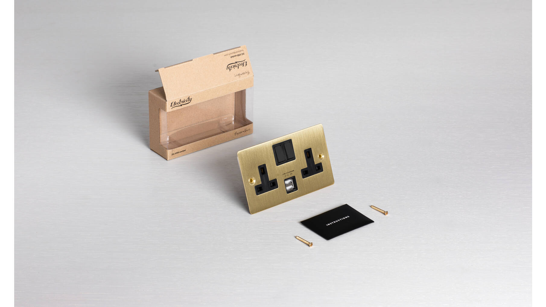2G Socket + USB 3.1A/Brass