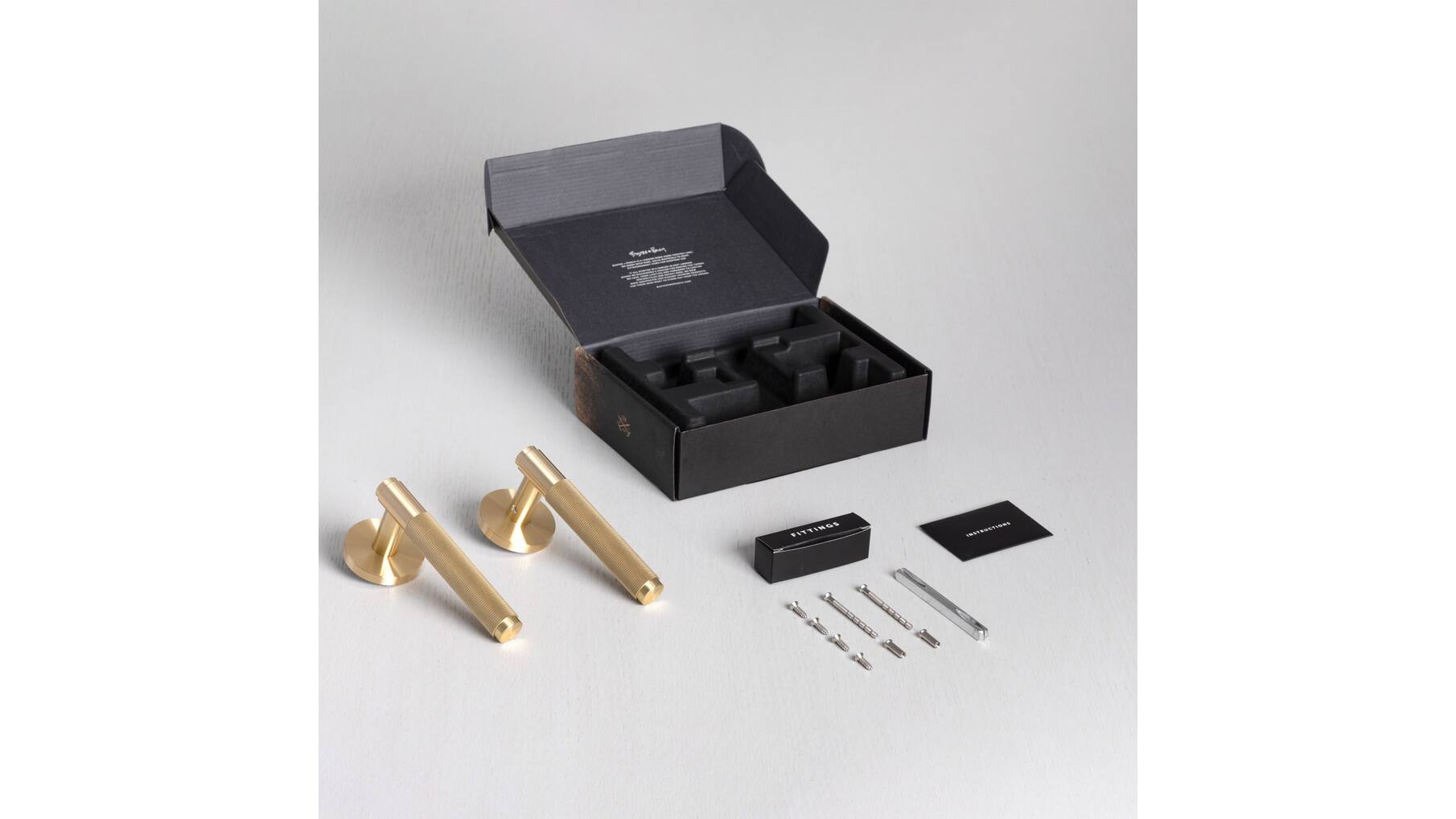 Door Handle Set/Unsprung/Cross/Brass