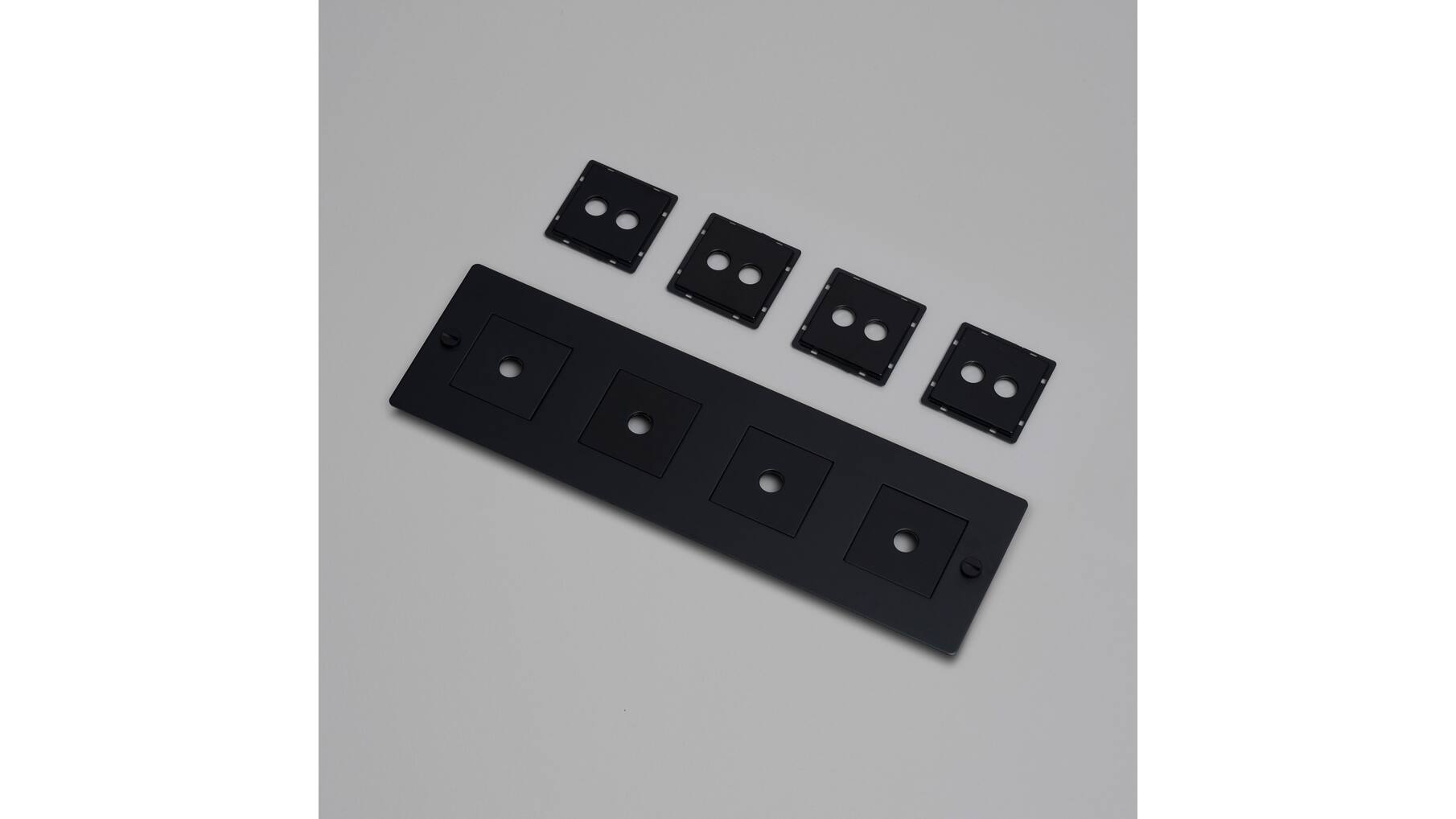 4G Wall Plate/Horizontal/Black