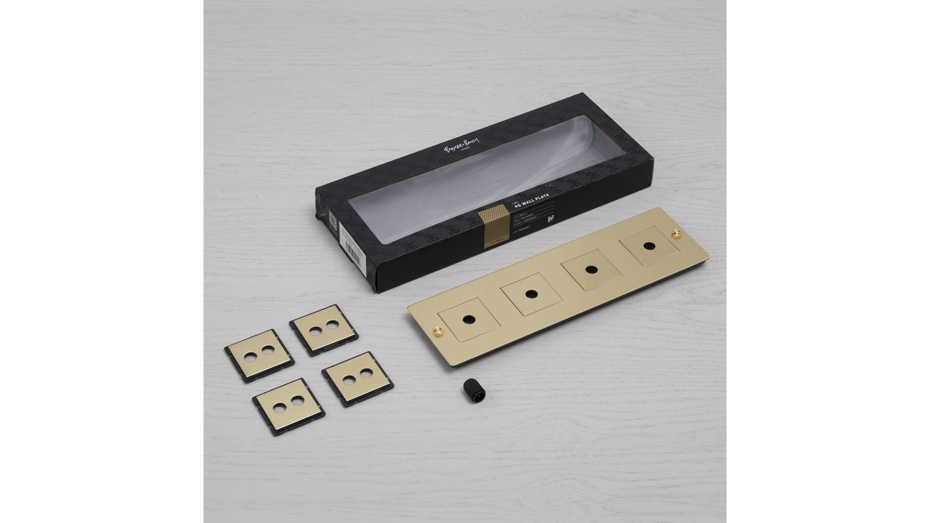 4G Wall Plate/Horizontal/Black