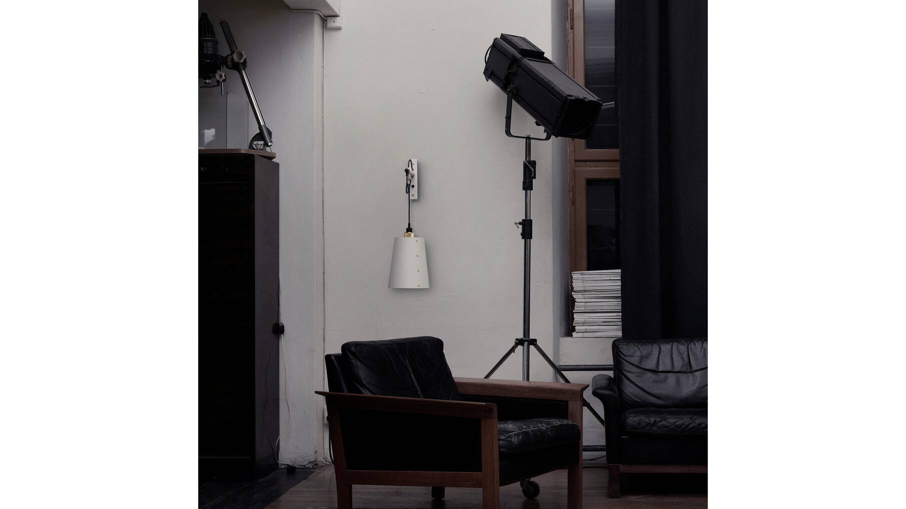 Hooked Wall Large Stone/Brass