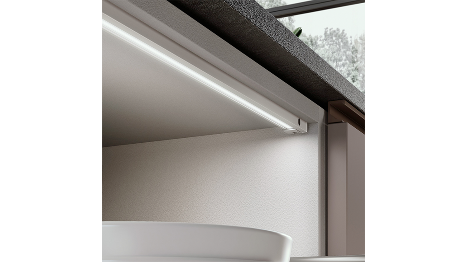 Baski-SF SHE 24V Alum Rechts voor kast 1200mm