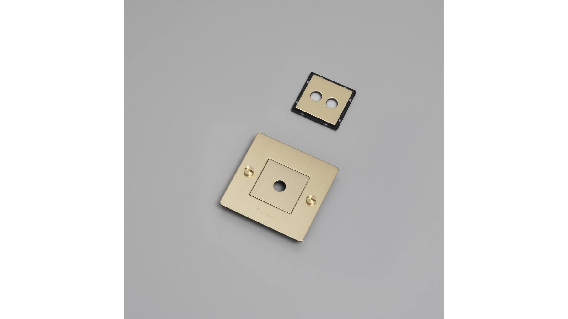 1G Wall Plate/w/ Infills/Brass