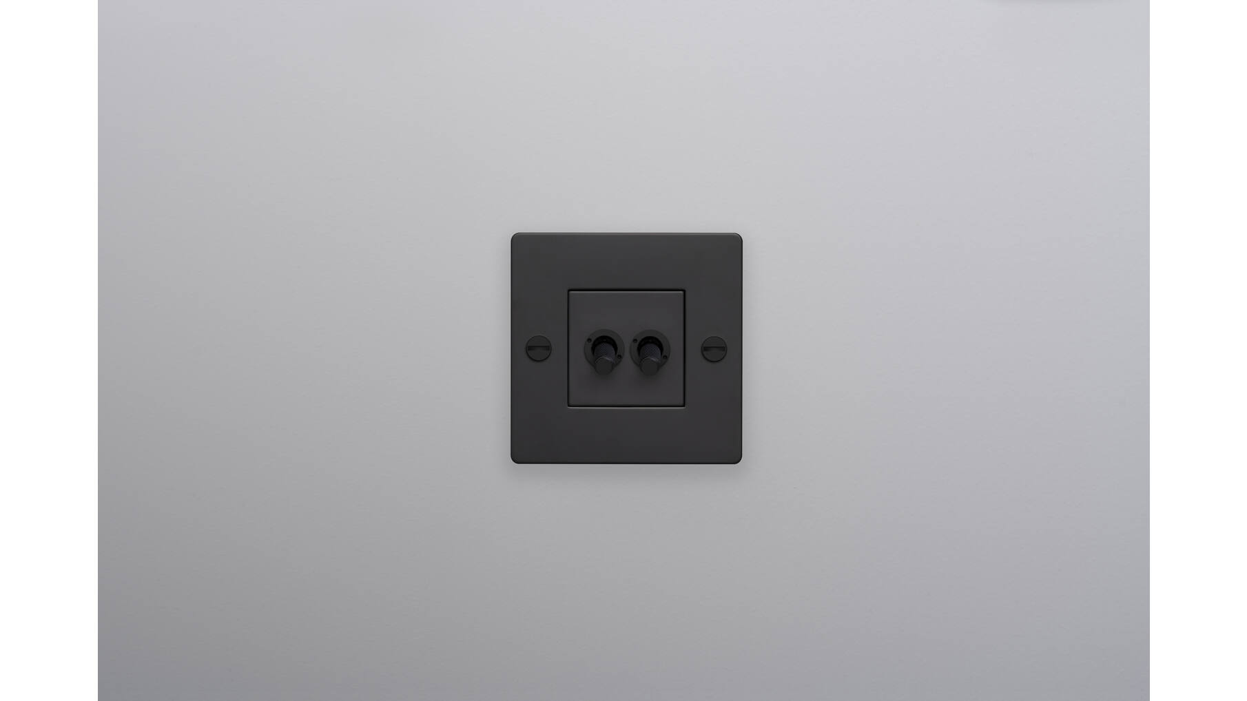 EU 1G Double Toggle Switch/w/out B+P Logo/Black