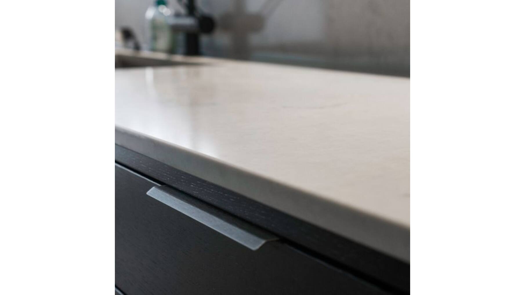 Greep mat zwart, h.o.h. 128mm, totale lengte 200mm