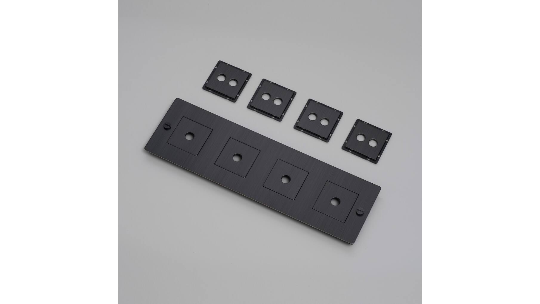 4G Wall Plate/Horizontal/Smoked Bronze
