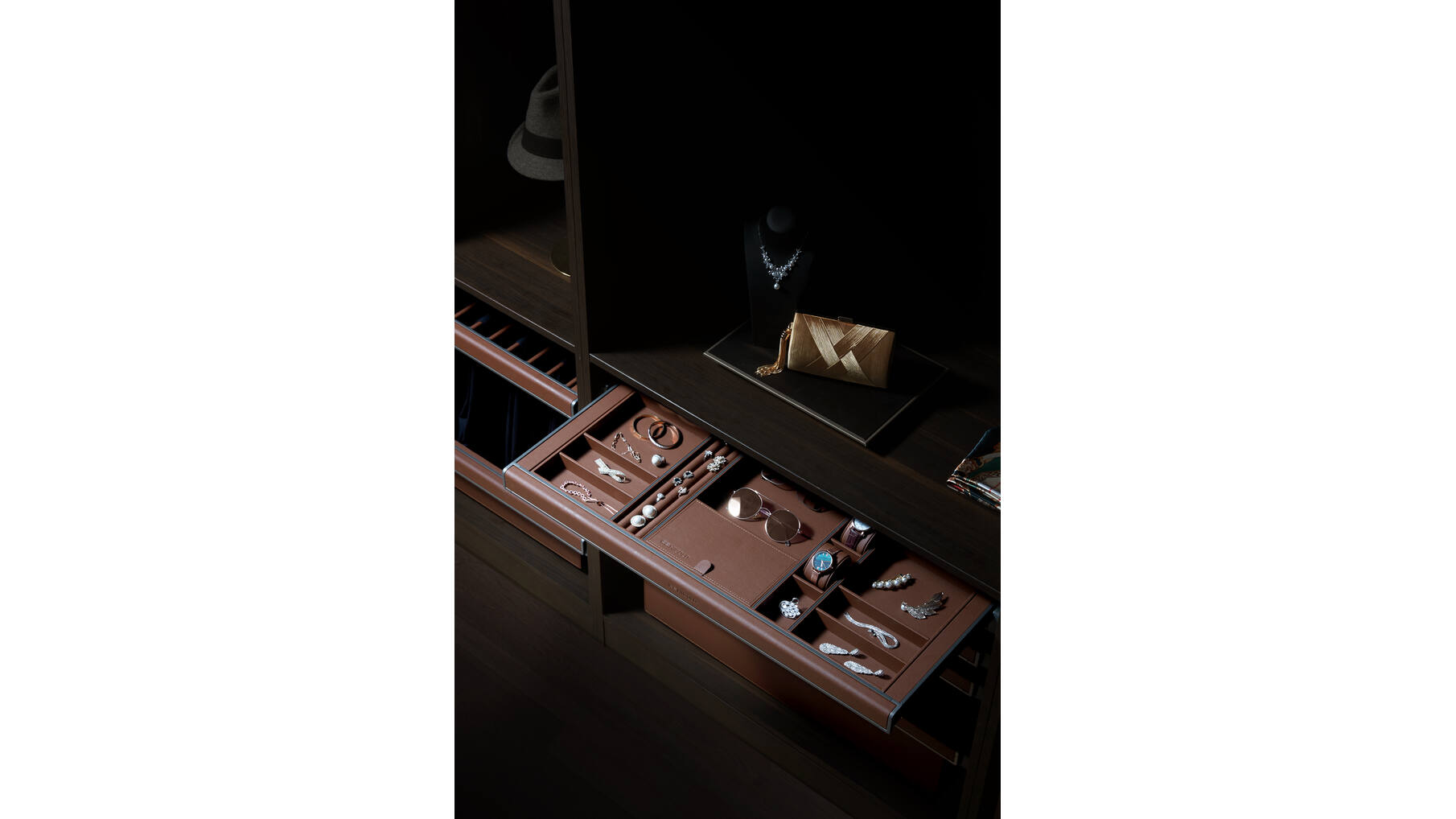 706041 B Series - Jewelery Storage Box - 600mm Brown