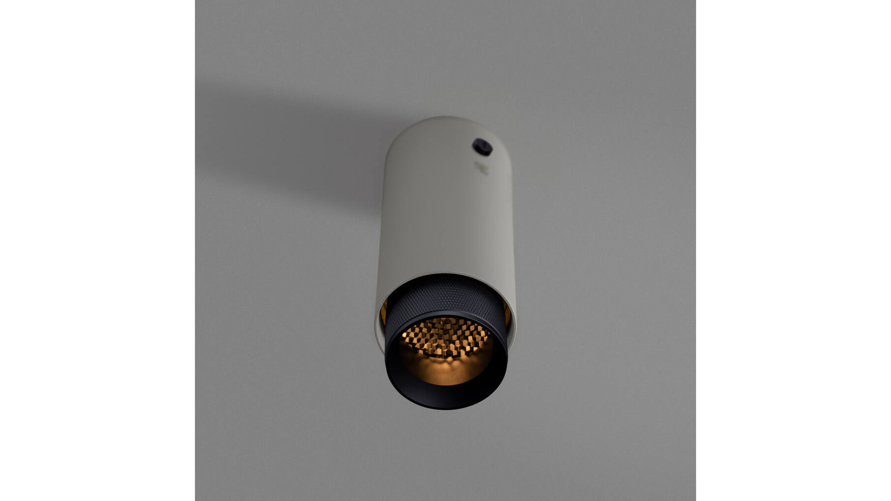 Exhaust Detail Kit/Cross Knurl/Black