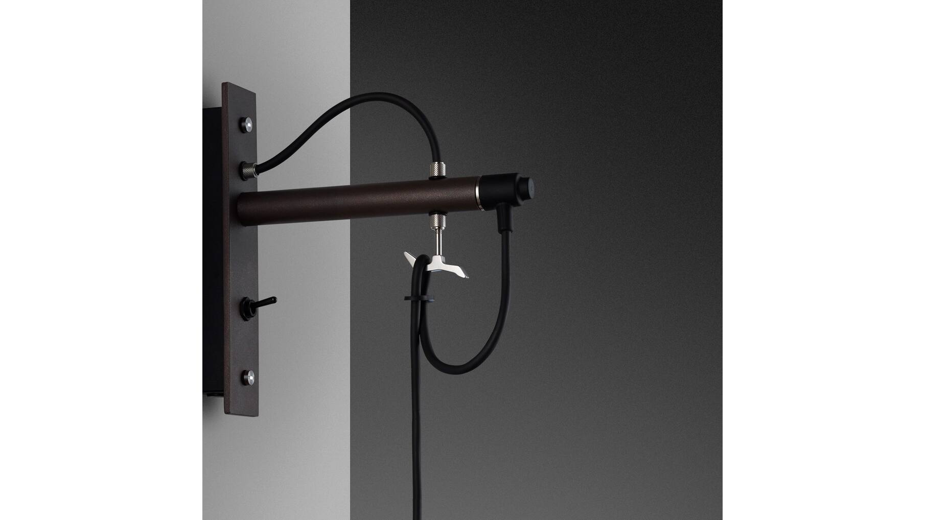 Hooked Wall Nude/Graphite/Steel