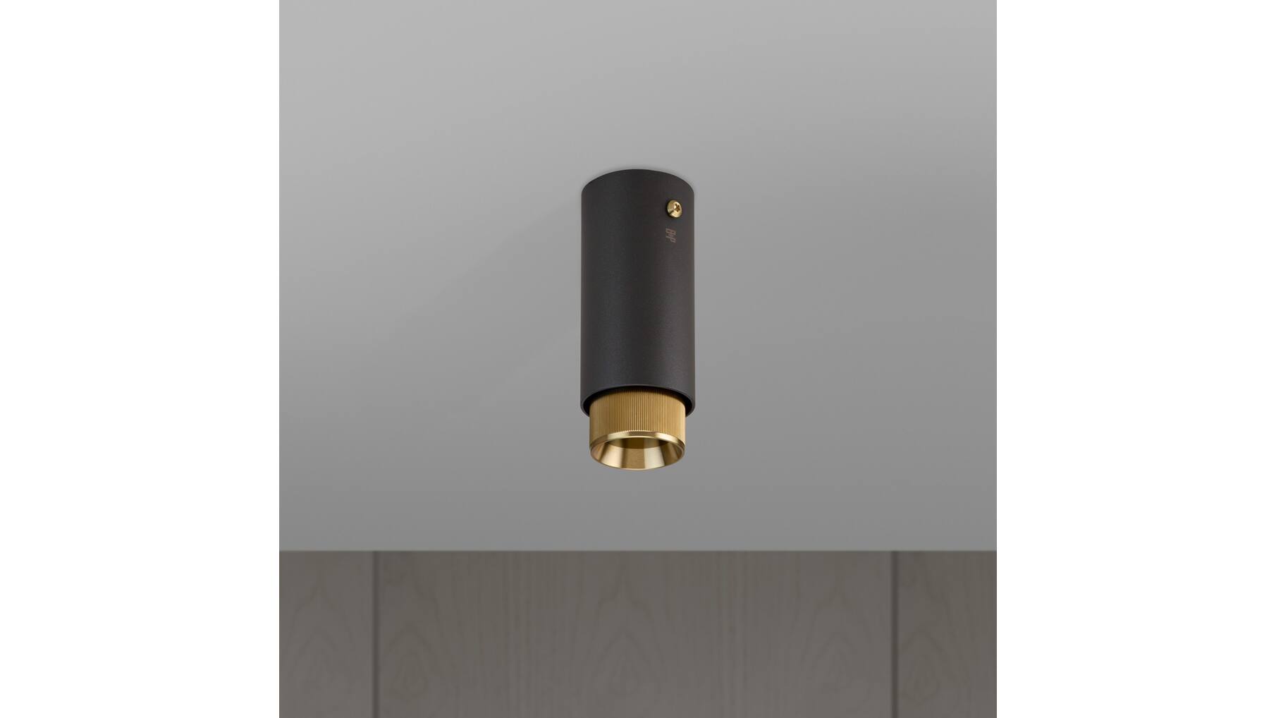 Exhaust Surface/Linear/Graphite/Brass