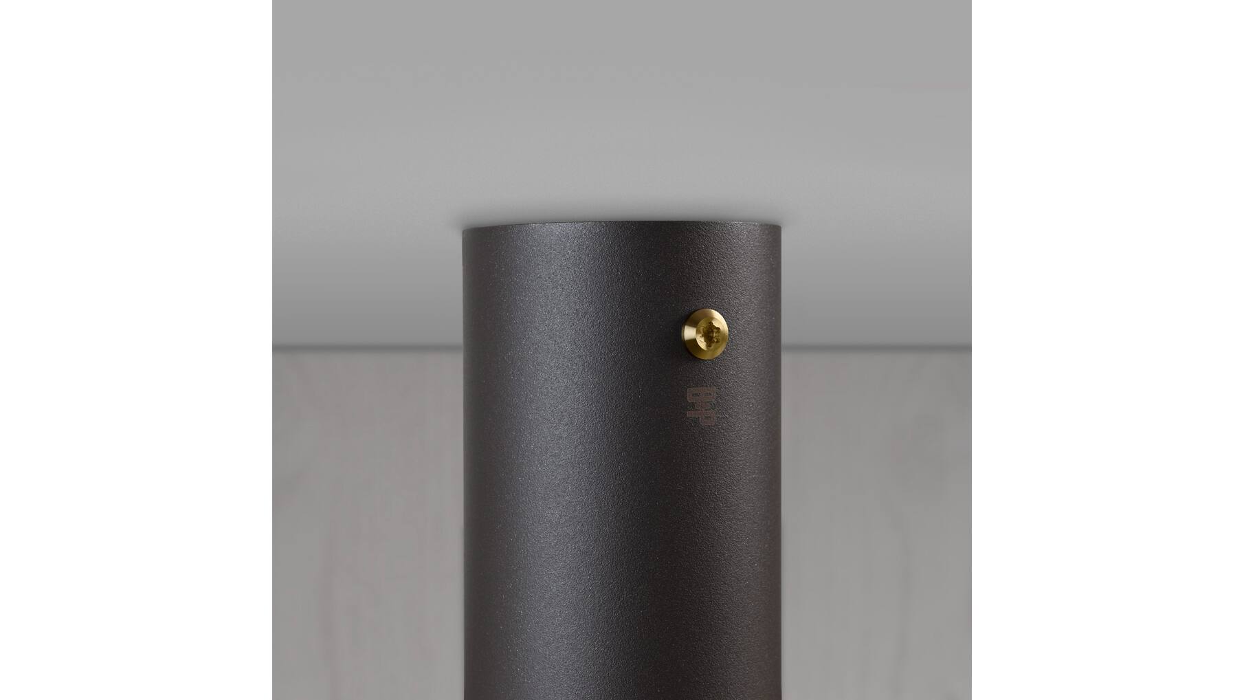 Exhaust Surface/Linear/Graphite/Brass