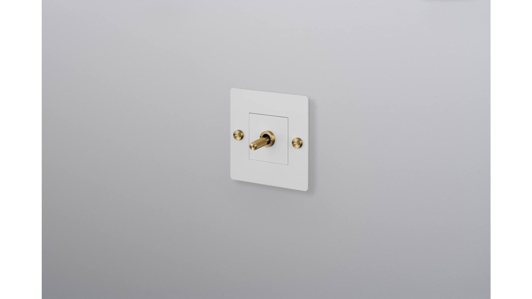 EU 1G Toggle Switch/w/out B+P Logo/White