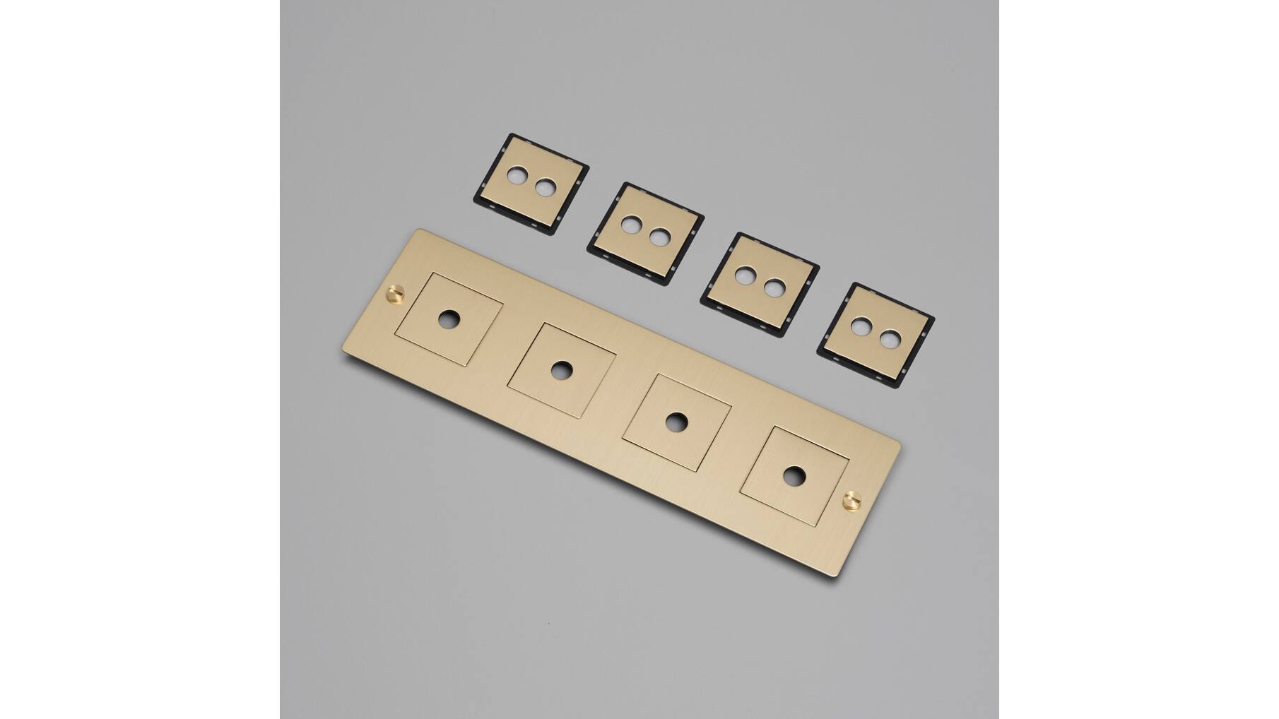 4G Wall Plate/Horizontal/Brass