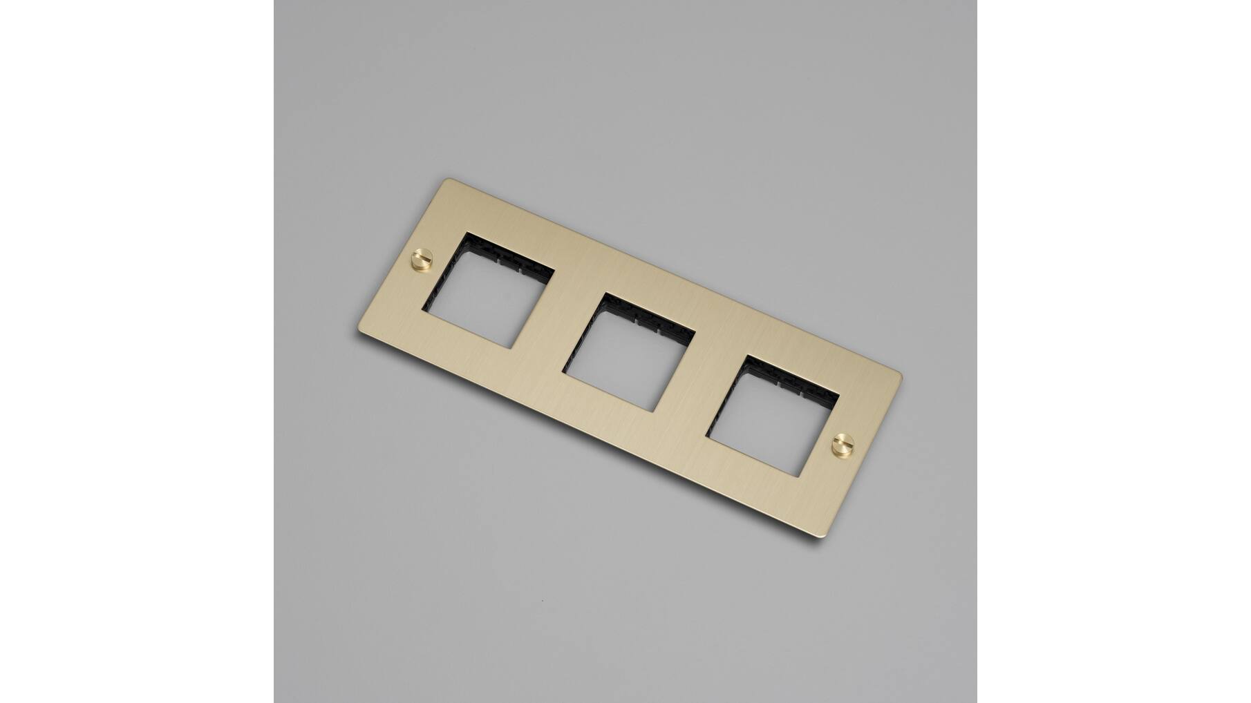3G Wall Plate/Modules Only/Brass