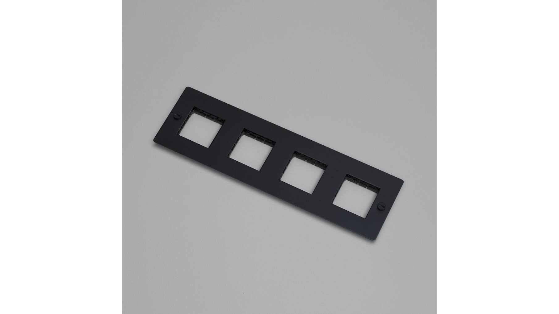 4G Wall Plate/Modules Only/Black