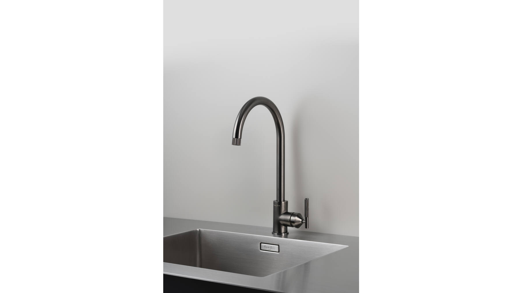 Type A Kitchen Tap/Linear/Mixer/Welders Black + Sp4688