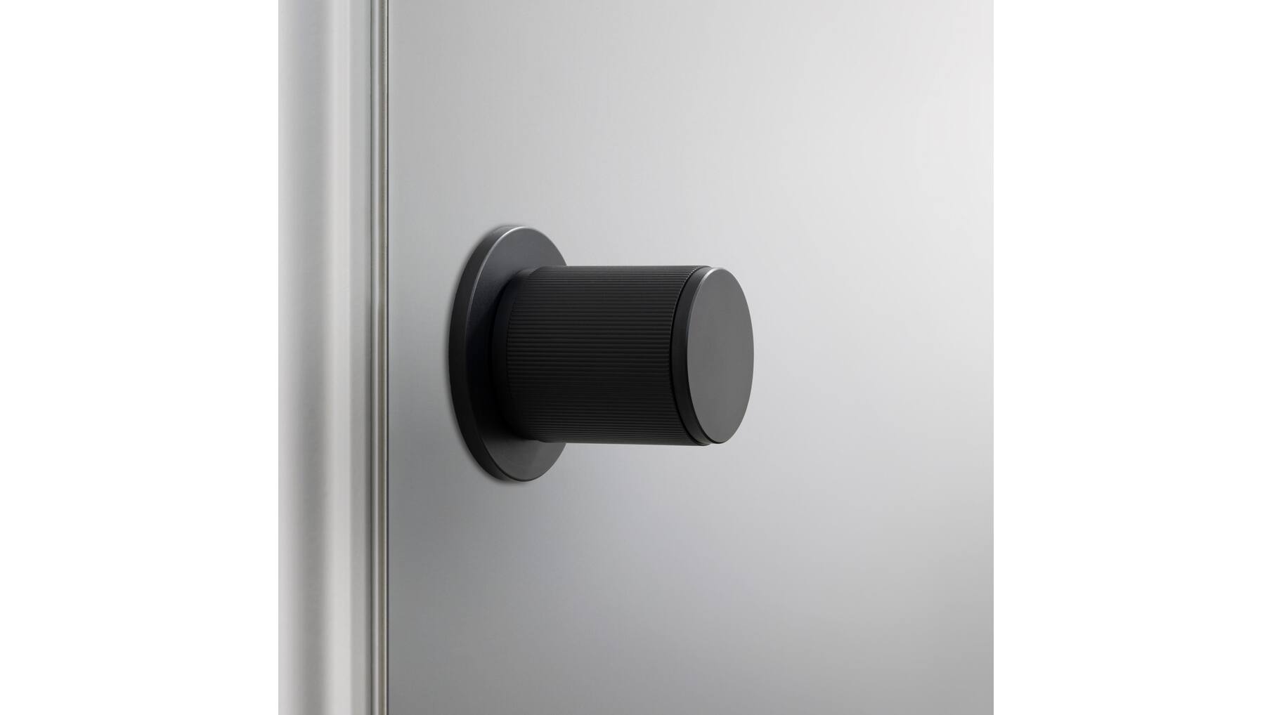 Door Knob Set/Linear/Welders Black