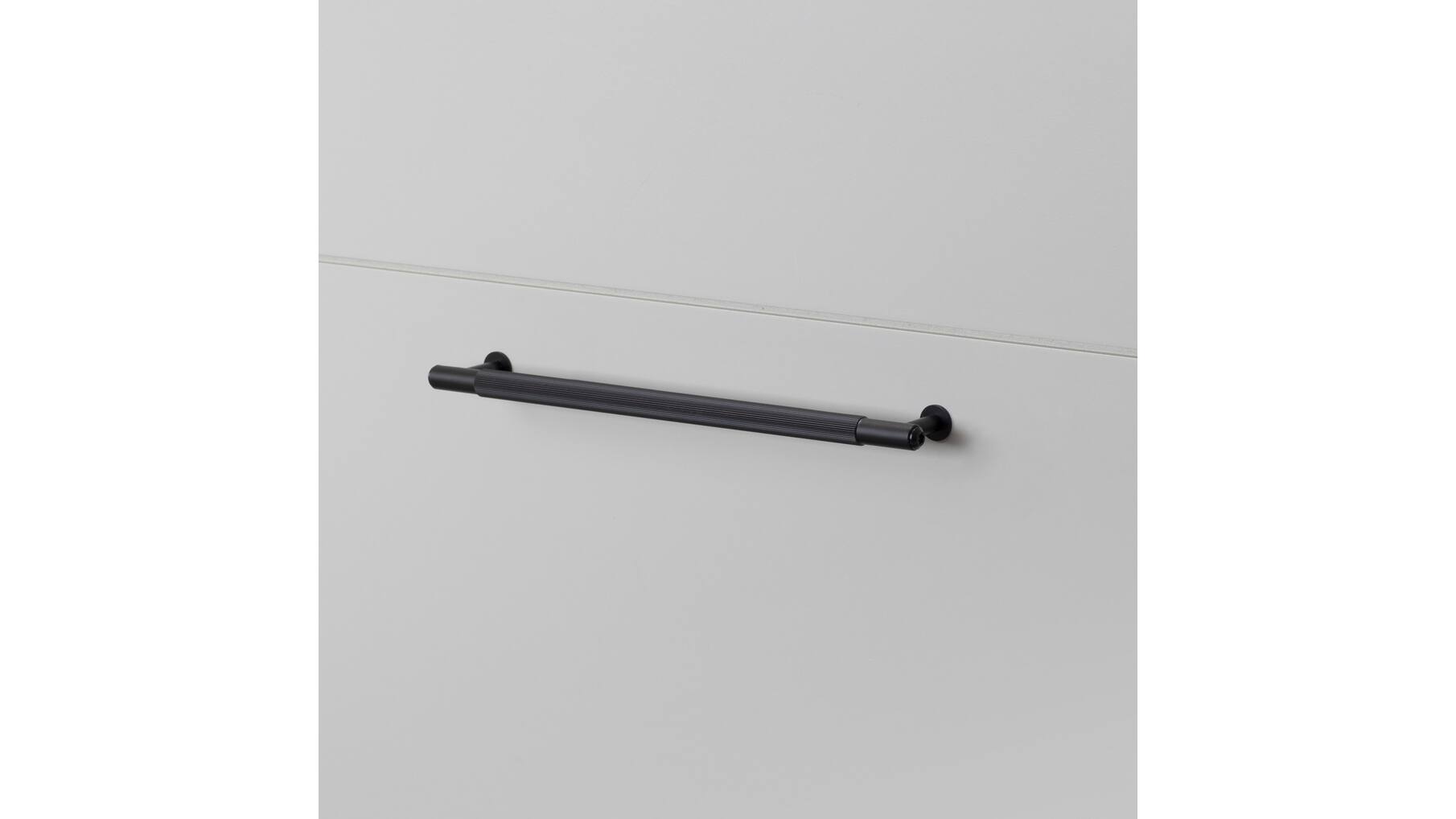 Pull Bar/Linear/Medium 250Mm/Black