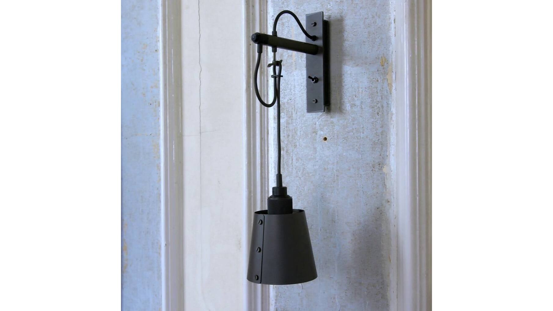 Hooked Wall Small Graphite/Brass