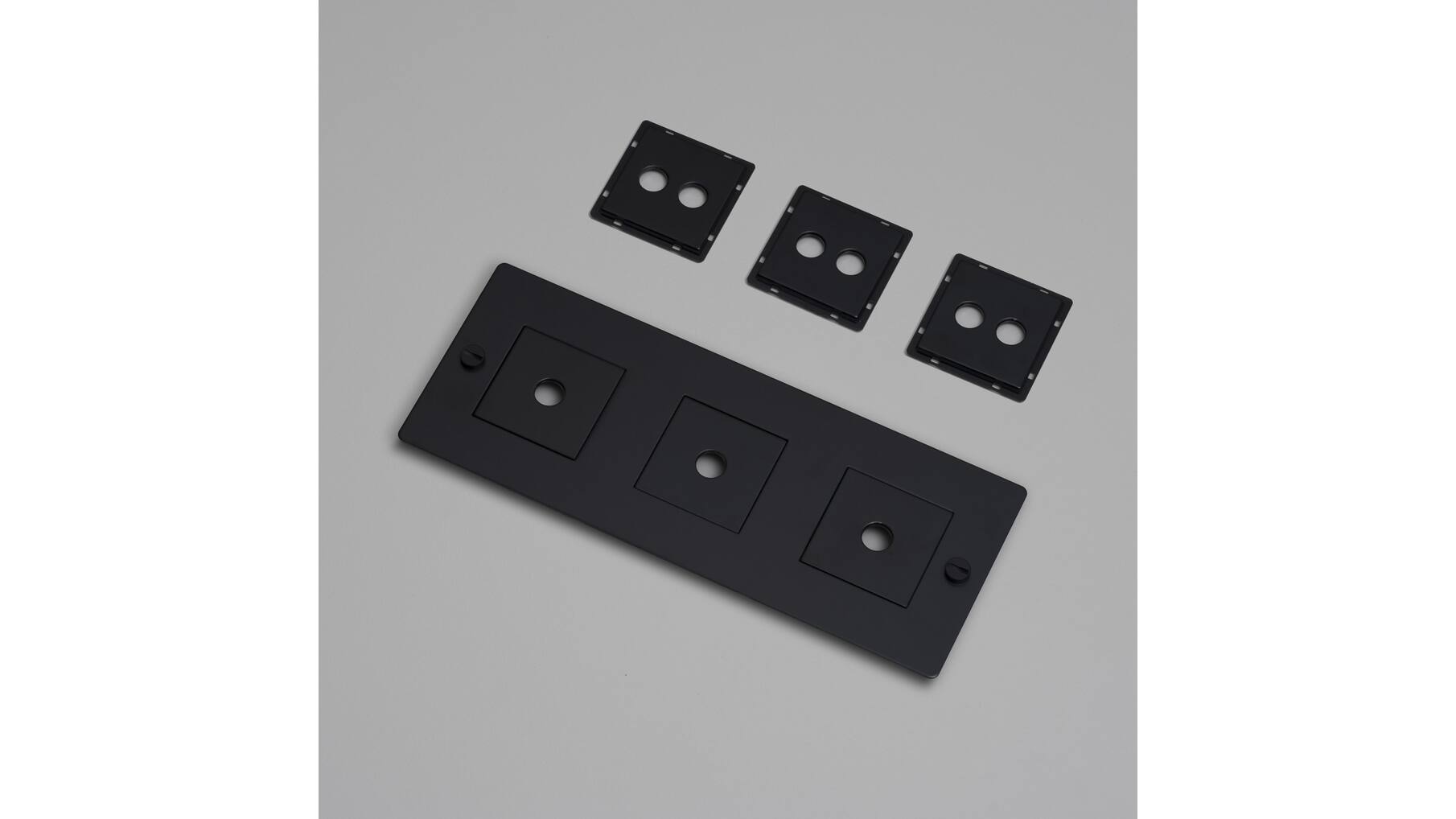 3G Wall Plate/Horizontal/Black