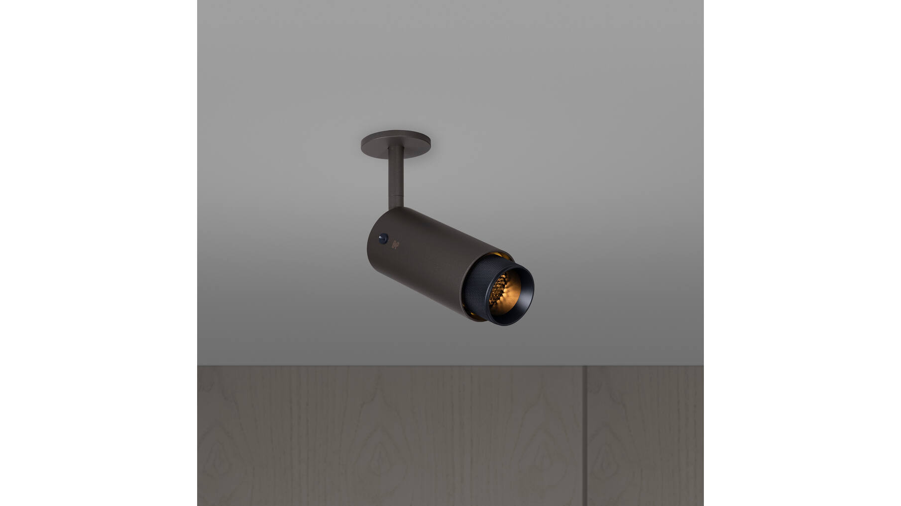 Exhaust Spot/Cross/Graphite/Black