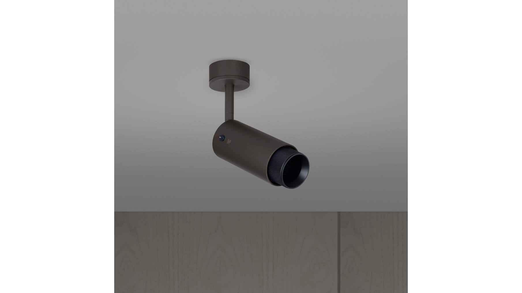 Exhaust Spot/Cross/Graphite/Black