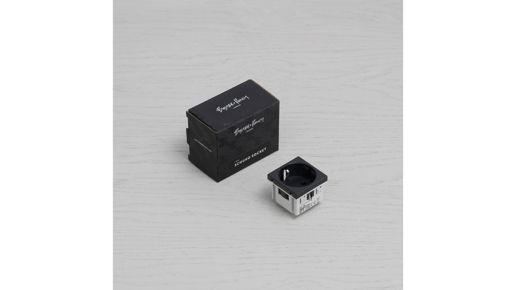 Schuko Socket Module/Type F/45Mm/White