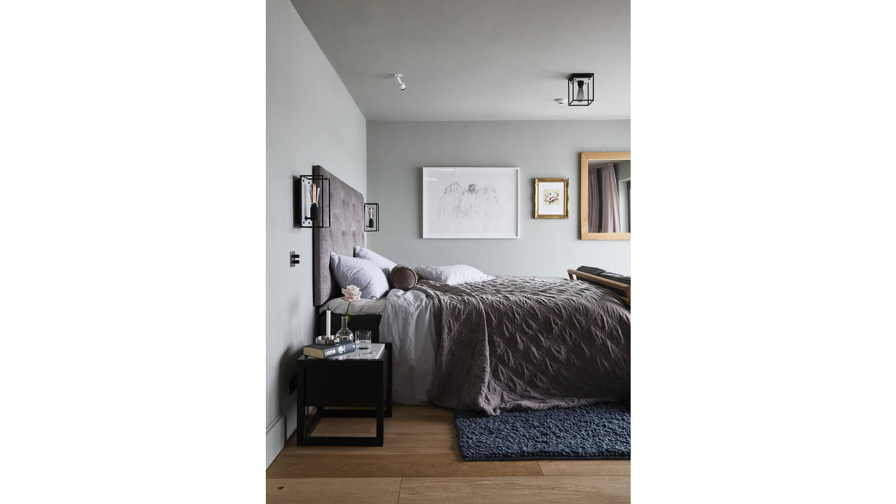 Caged Wall Light/ Small/Black Marble