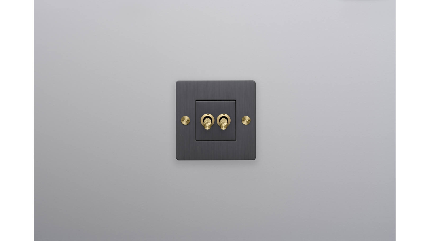 EU 1G Double Toggle Switch/w/out B+P Logo/Smoked Bronze