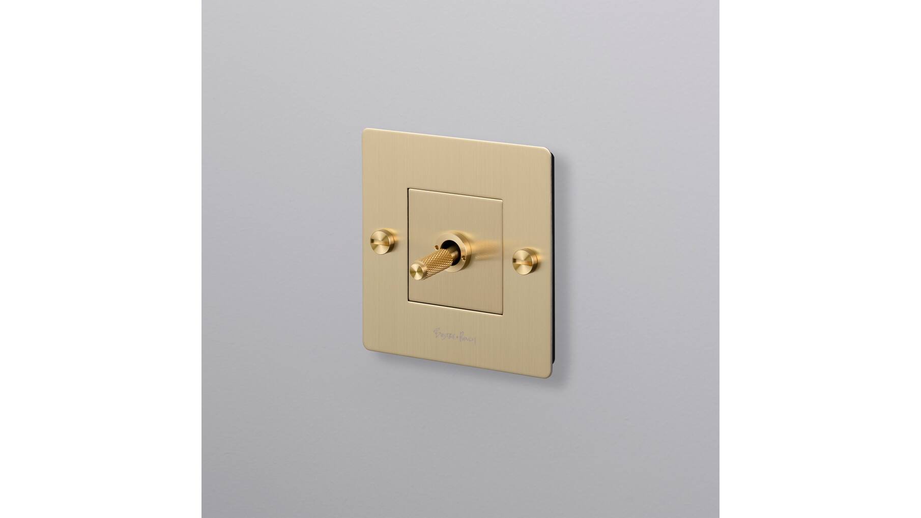 EU 1G Toggle Switch/w/ B+P Logo/Brass