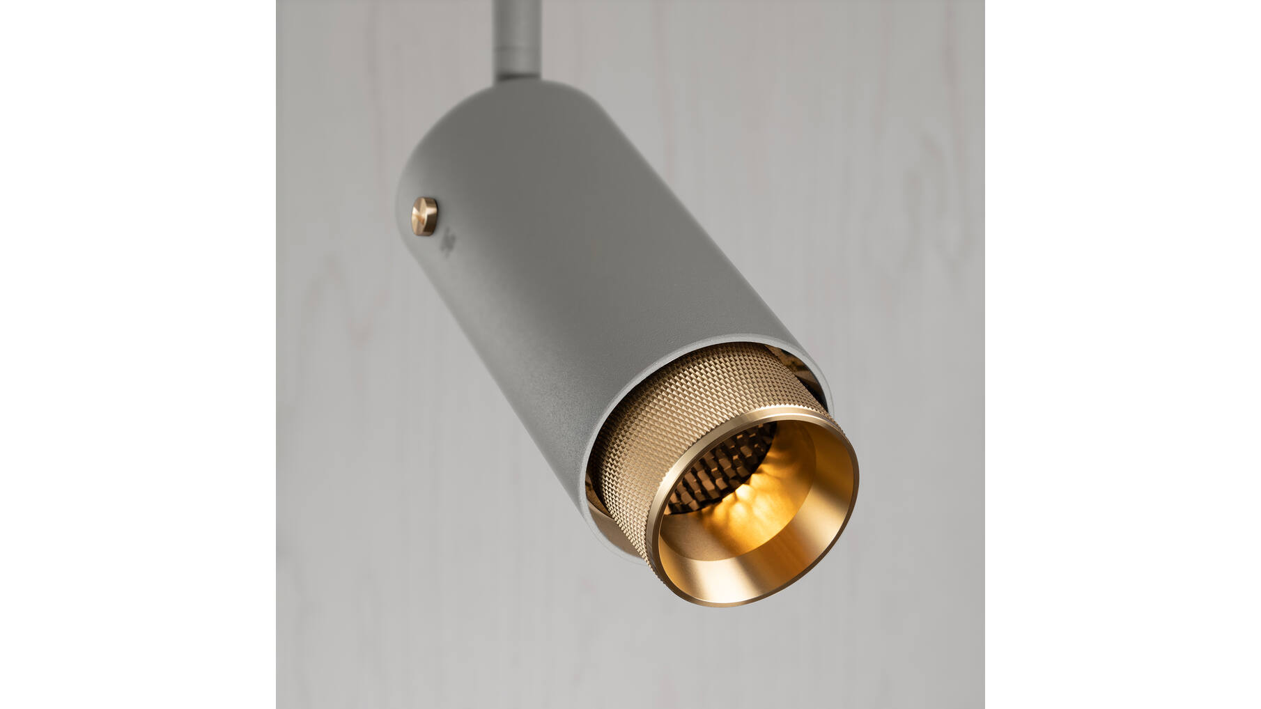 Exhaust Spot/Cross/Stone/Brass