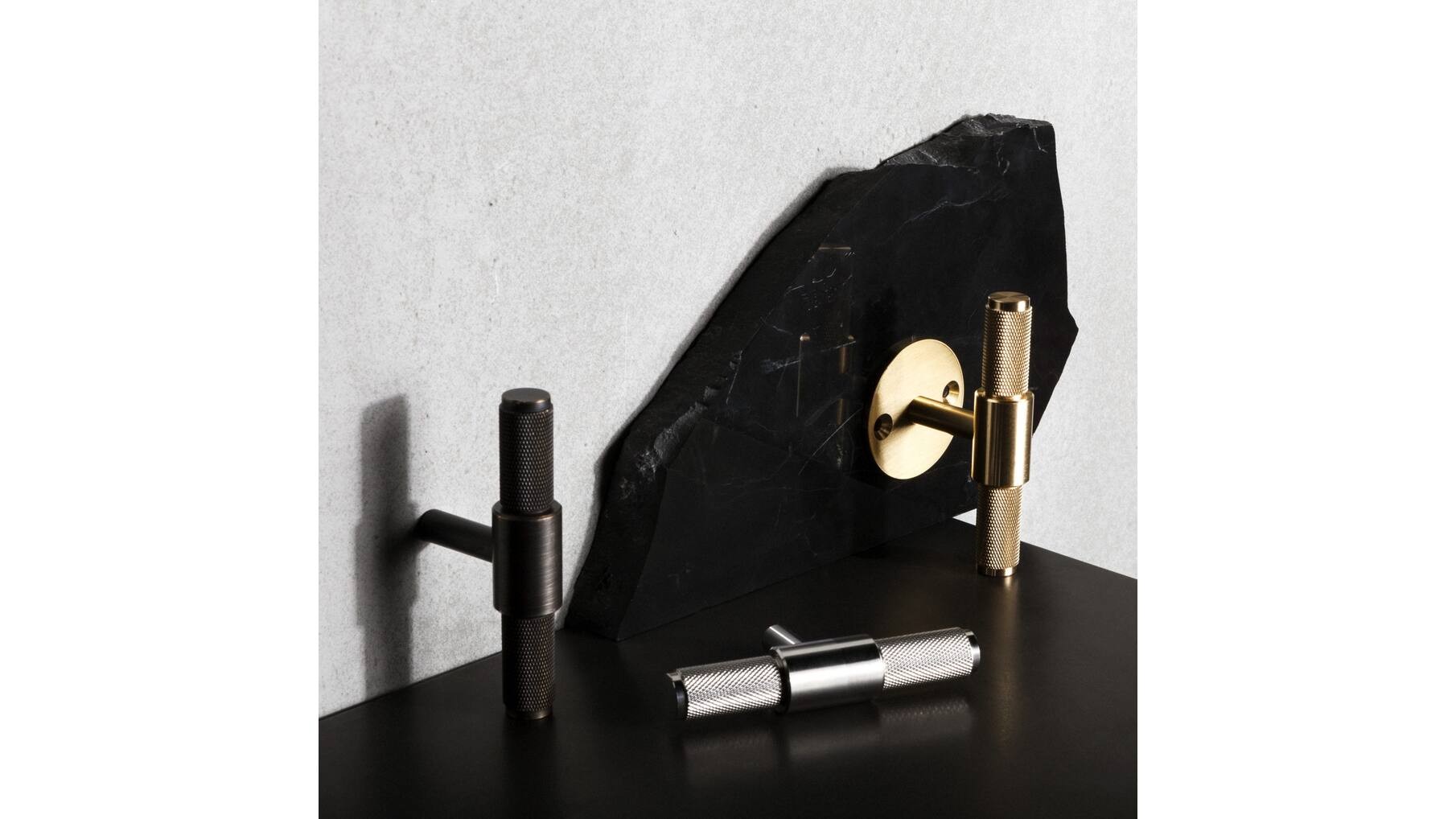 T-Bar/Plate/Brass
