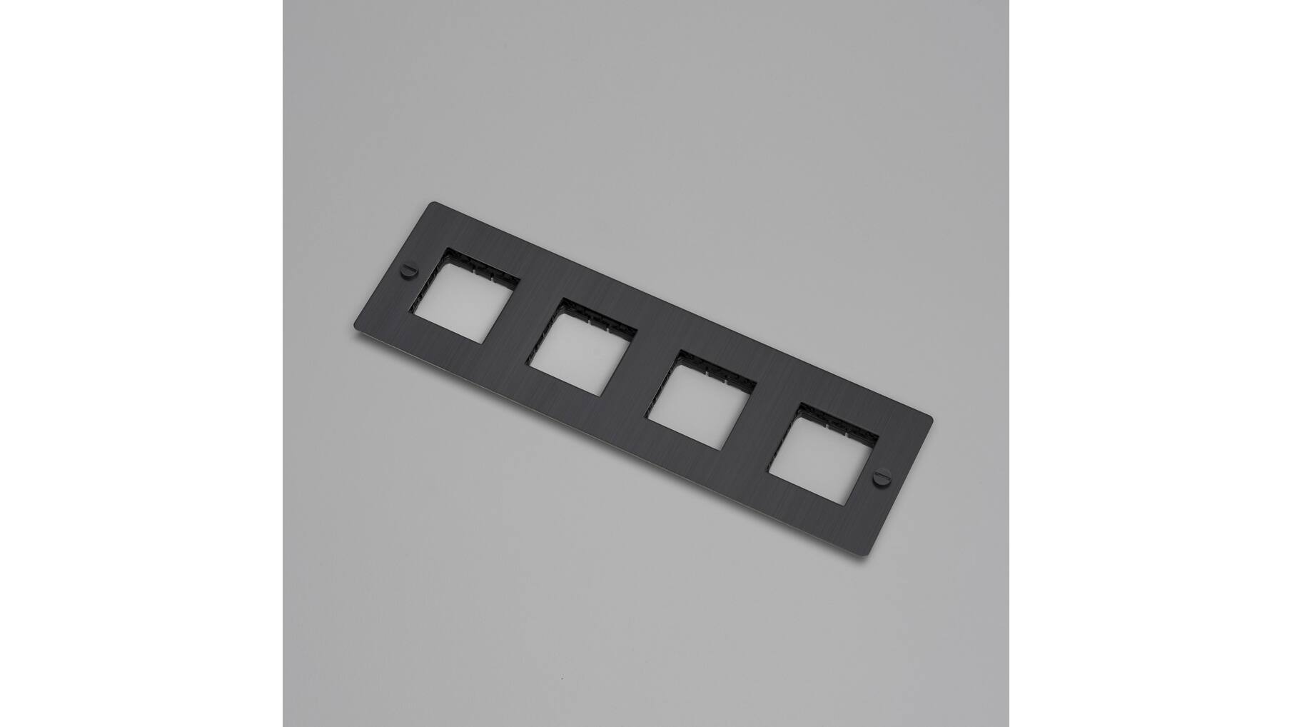 4G Wall Plate/Modules Only/Smoked Bronze
