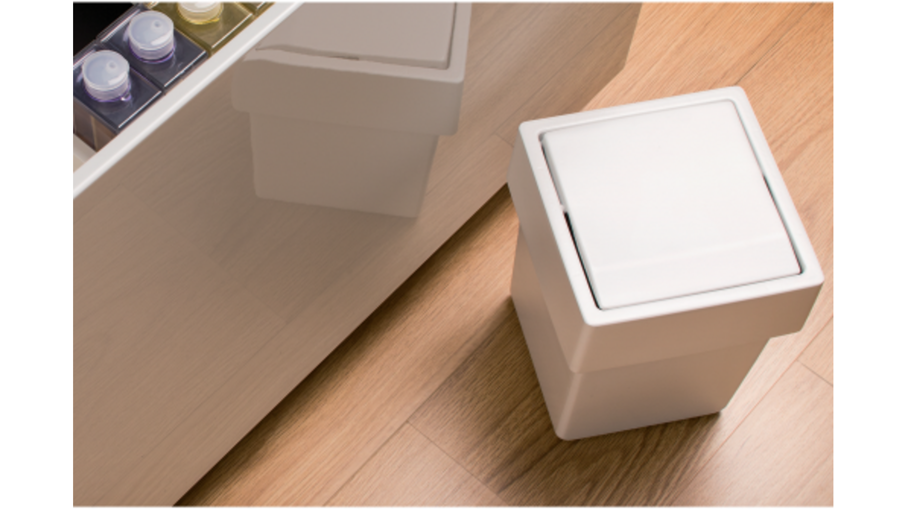 Afvalemmer voor de badkamer wit, BxDXH 174x176x229mm
