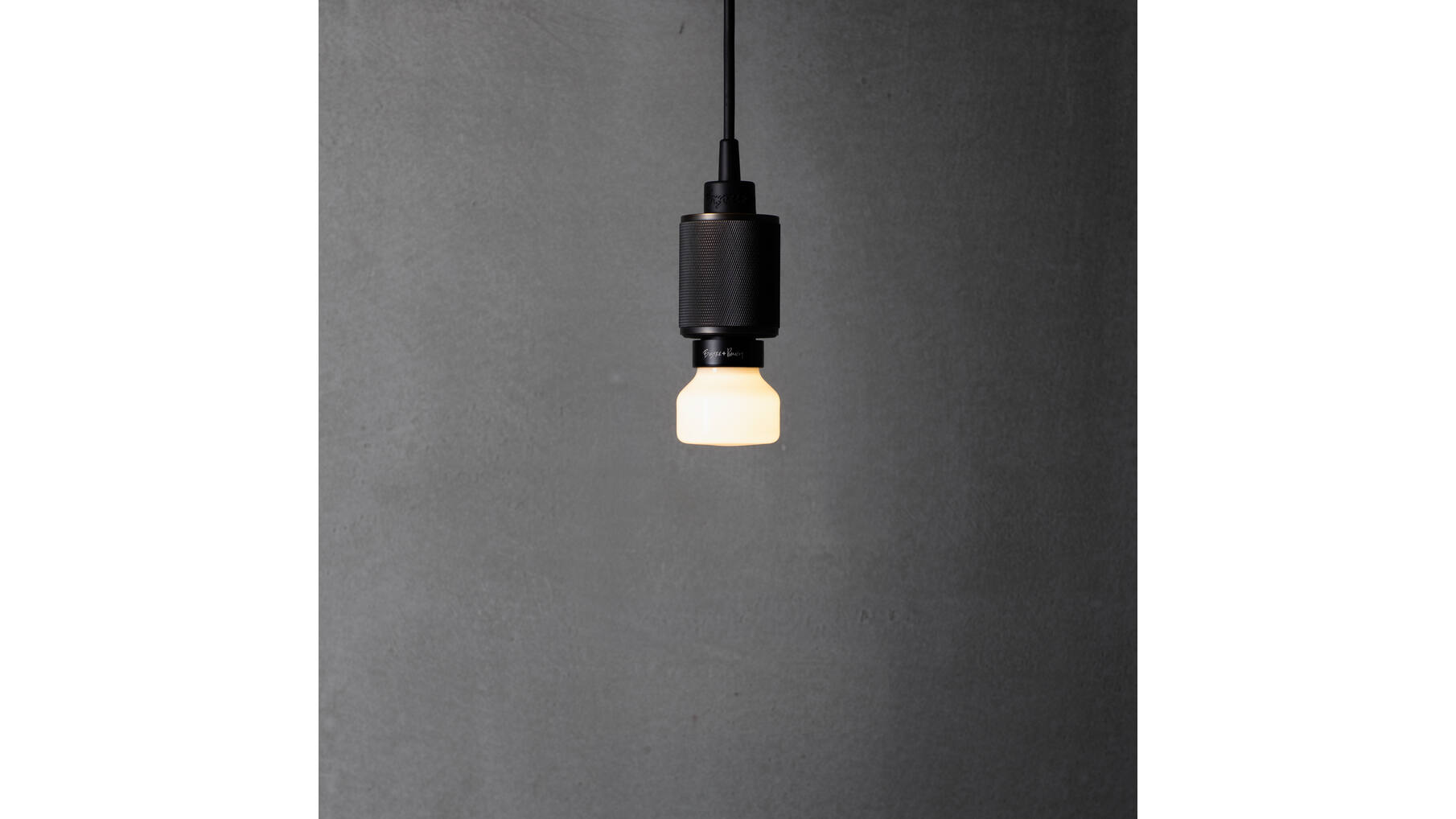Punch Bulb Puck/E27 Dimmable/White Opaline/Glass