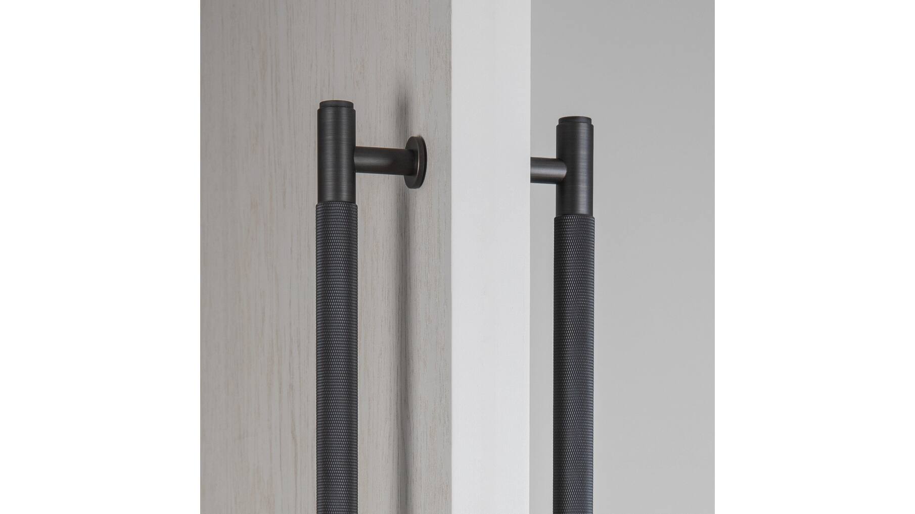 Pull Bar/Double-Sided/Medium 275Mm/ Smoked Bronze