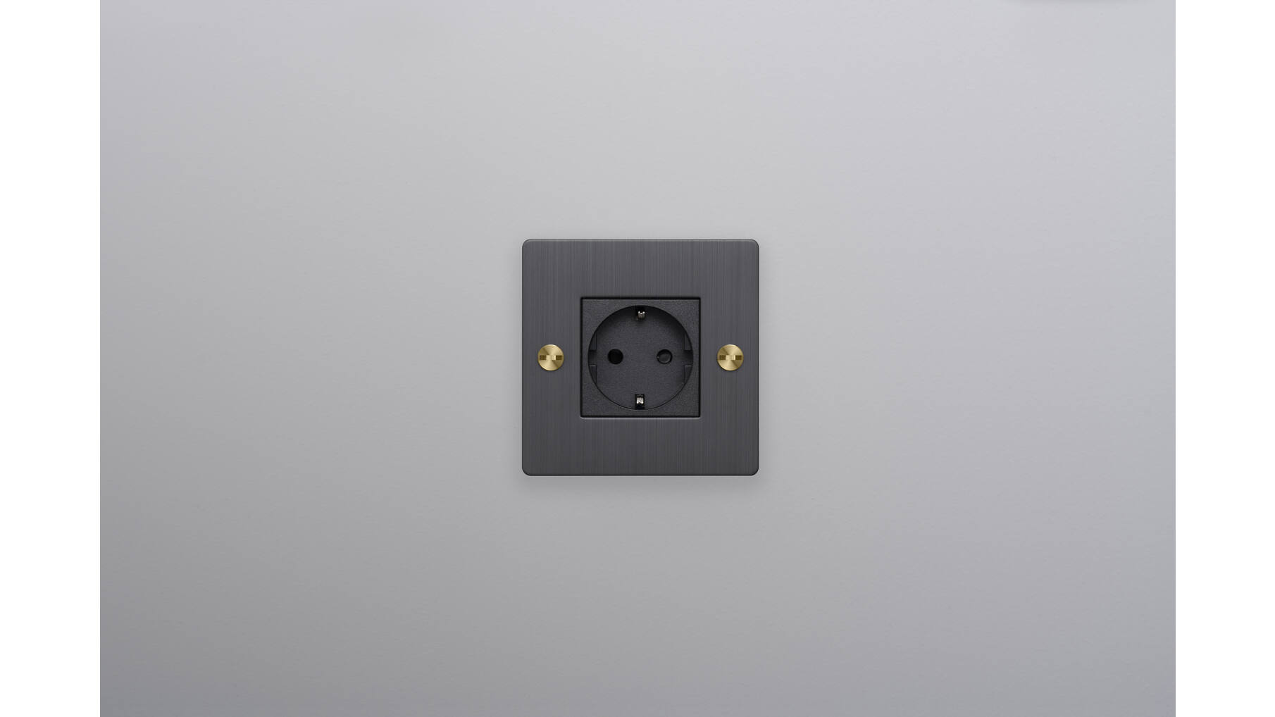 EU 1G Socket/Schuko Type F/w/out B+P Logo/Smoked Bronze