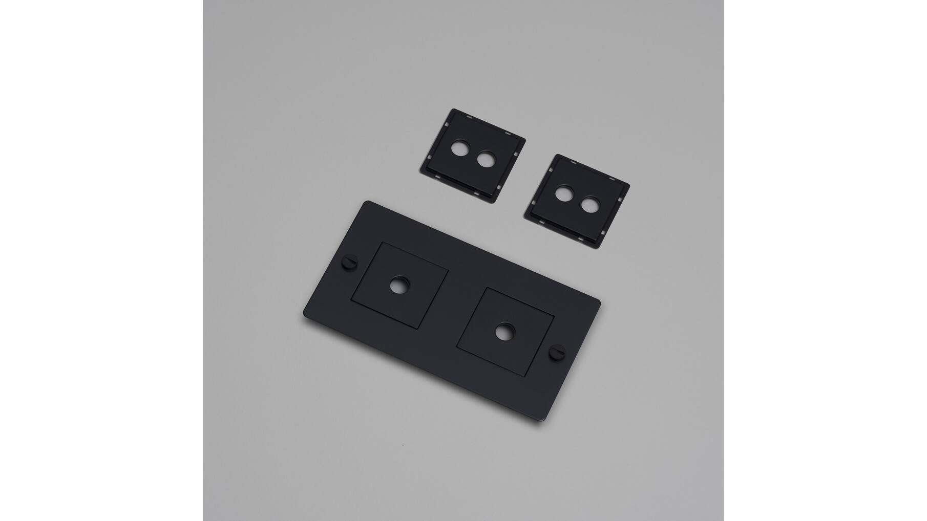 2G Wall Plate/Horizontal/Black