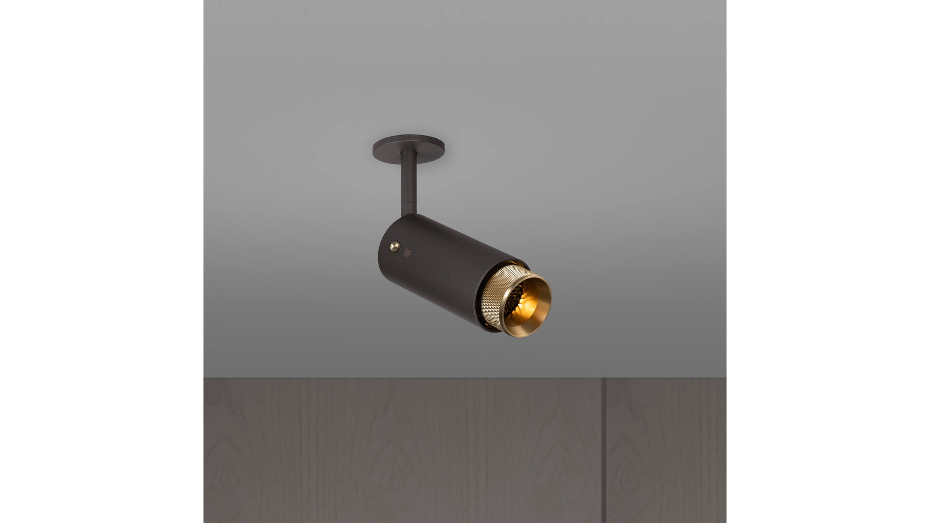 Exhaust Spot/Cross/Graphite/Brass